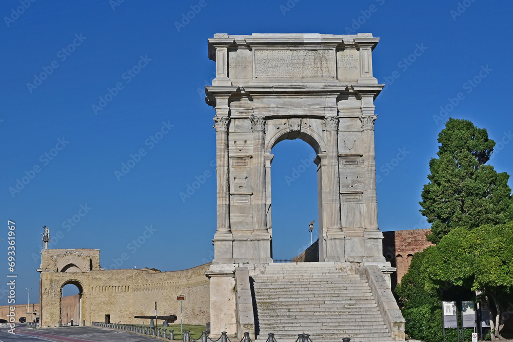 Ancona, Arco di Traiano - Marche