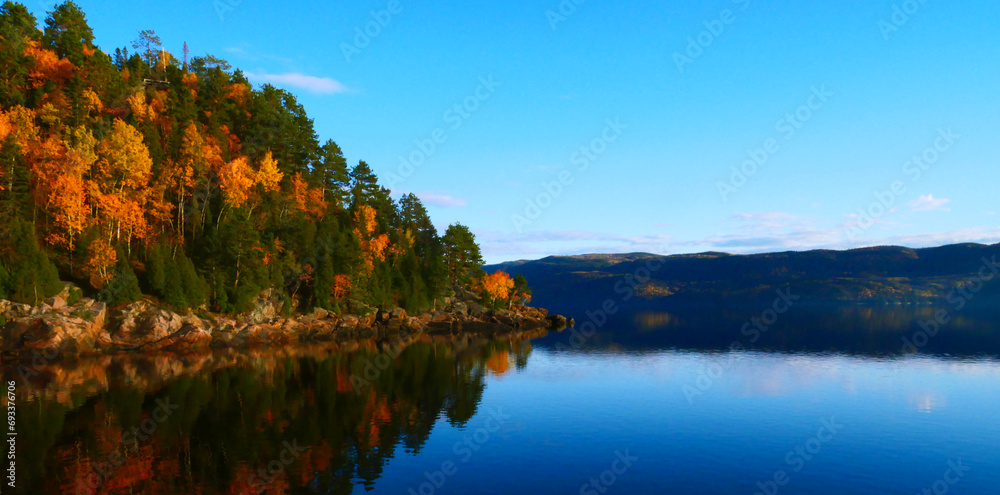 Saint-Rose-du-Nord, vu panoramique sur le Fjord