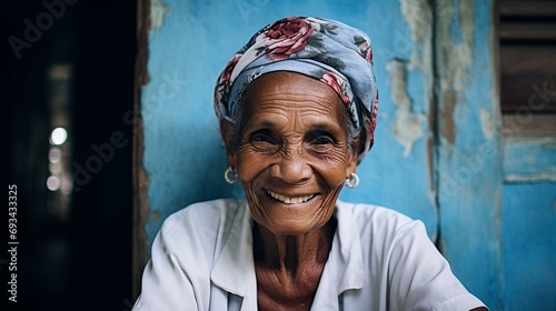 a happy old cuban woman smiling © Samuel