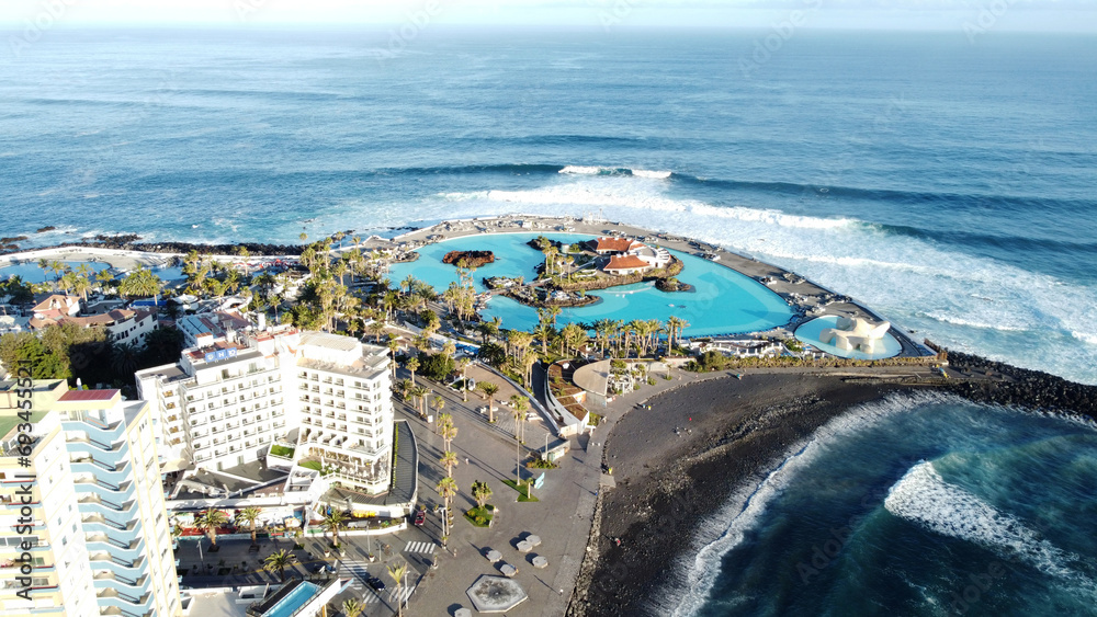 Aerial view of Puerto de la Cruz coastline, Tenerife island, Spain. Travel destination. - obrazy, fototapety, plakaty 