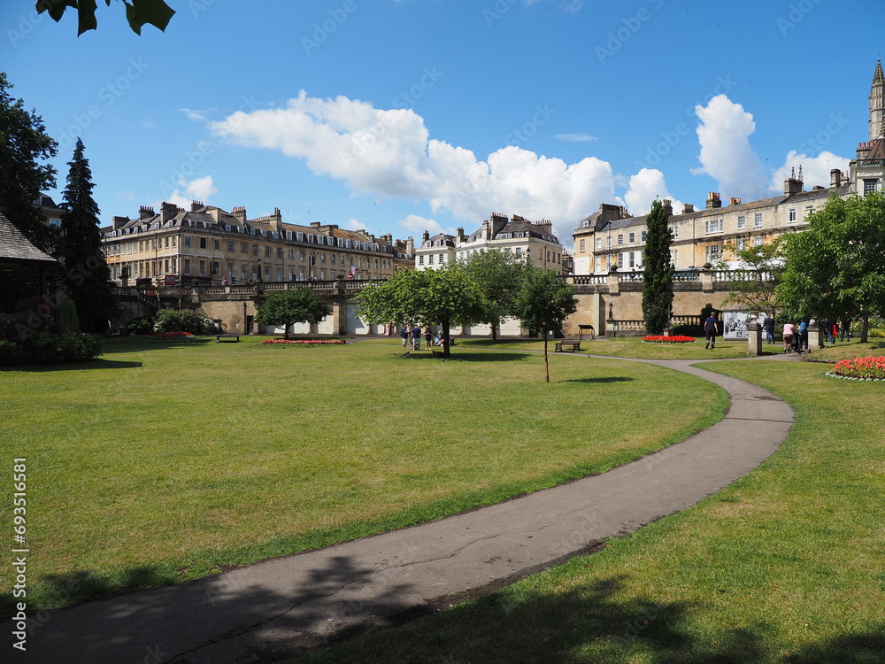 Bath - ist eine Stadt im Westen Englands in der Grafschaft Somerset am Fluss Avon