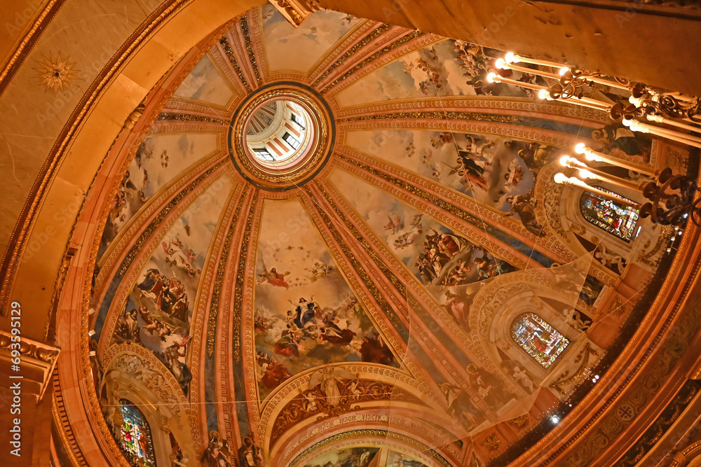 Madrid, la cupola della Basilica Reale di San Francesco il Grande - Spagna