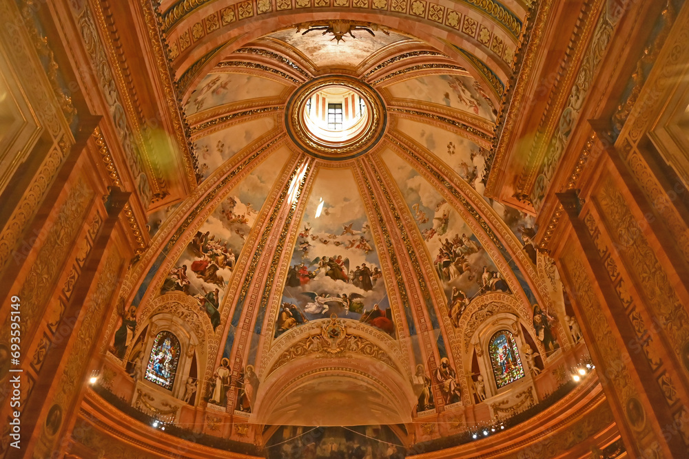 Madrid, la cupola della Basilica Reale di San Francesco il Grande - Spagna
