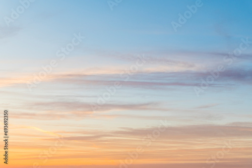 interesting altostratus pre twilight sky photo