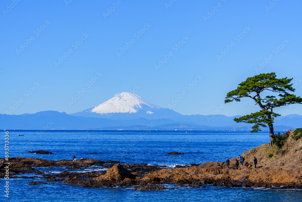 横須賀立石公園から望む富士山　神奈川観光