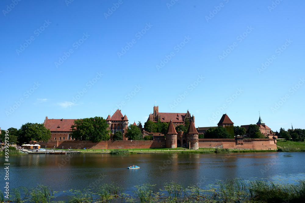 old castle in poland  
Zamek w Malborku