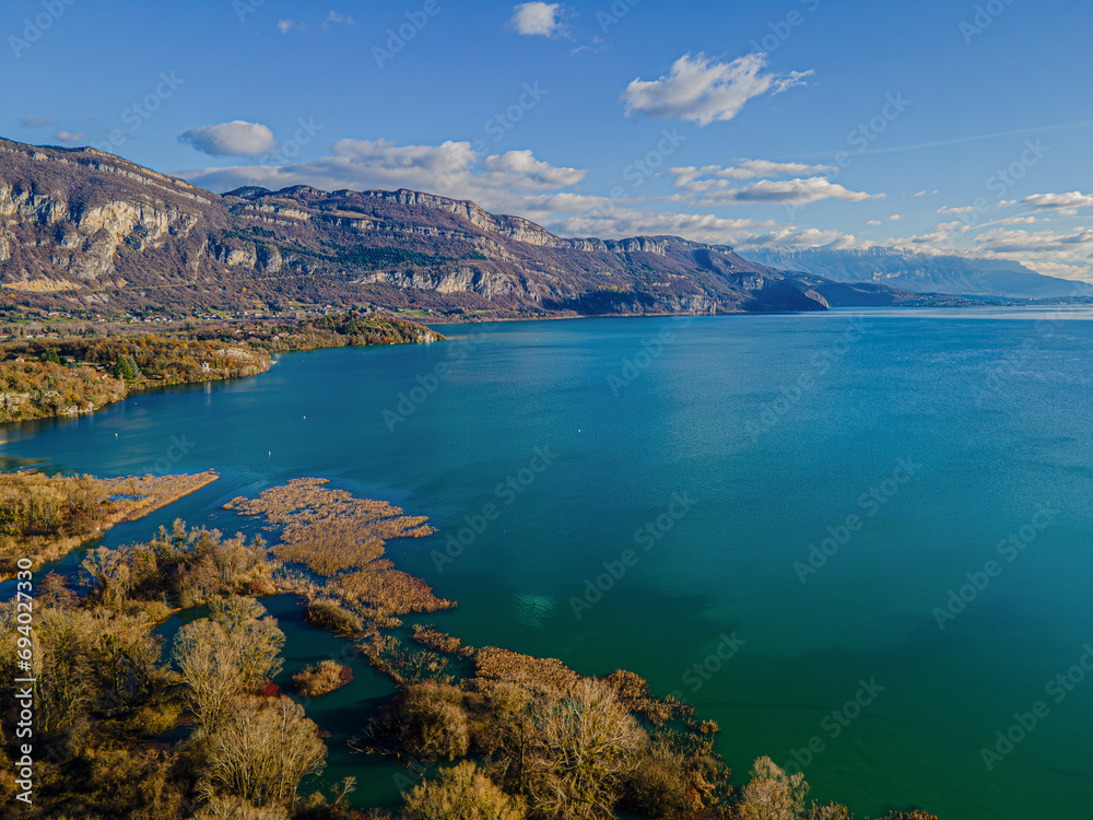 Vue aérienne des inondations de la plaine de Chautagne, Savoie, France le 15 décembre 2023