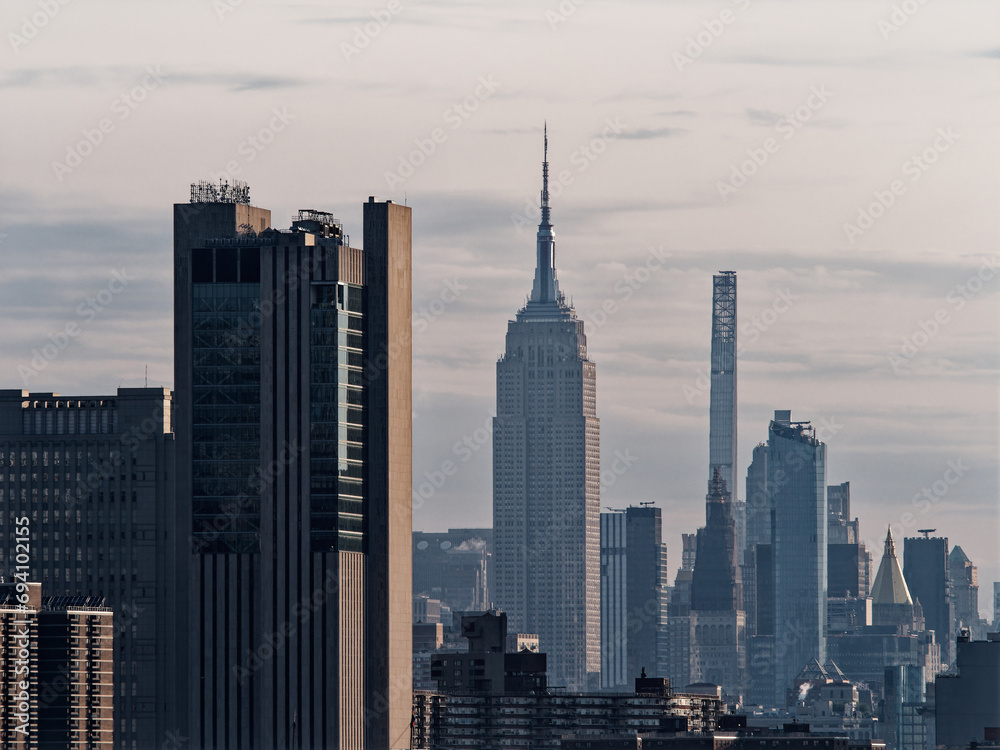 Fototapeta premium Manhattan skyline from hudson river