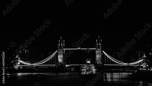 London - Tower Bridge at night (Black & White)