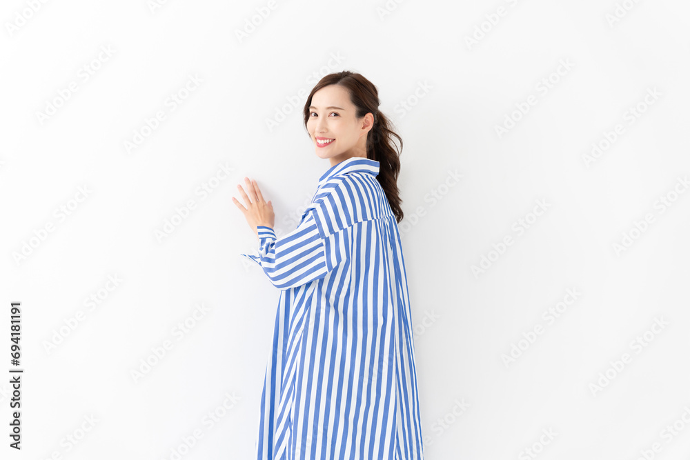 カジュアルファッション 女性ポートレート カジュアルファッション 女性ポートレート
