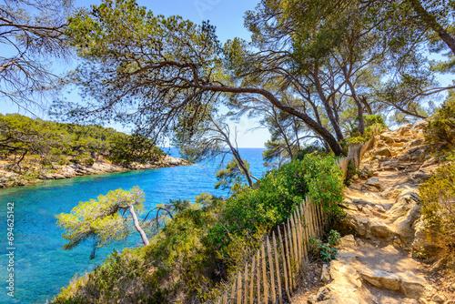 Obraz na płótnie Creek and beach at Bandol village in France w salonie