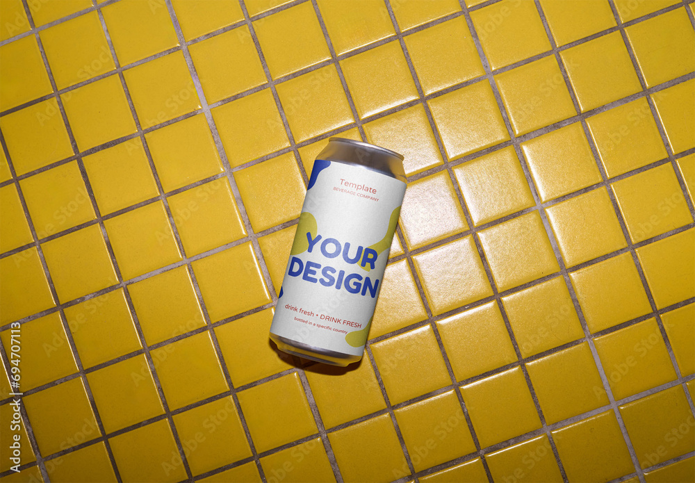 Mockup of customizable 44cl drinks can, camera flash Stock Template