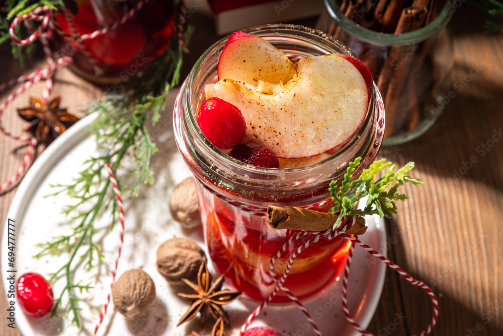 Φωτογραφία Mulled wine, fruity grog cocktail