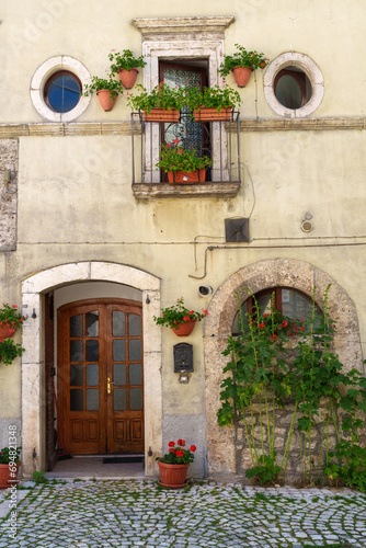 Pescasseroli, historic town in the Abruzzo National Park © Claudio Colombo