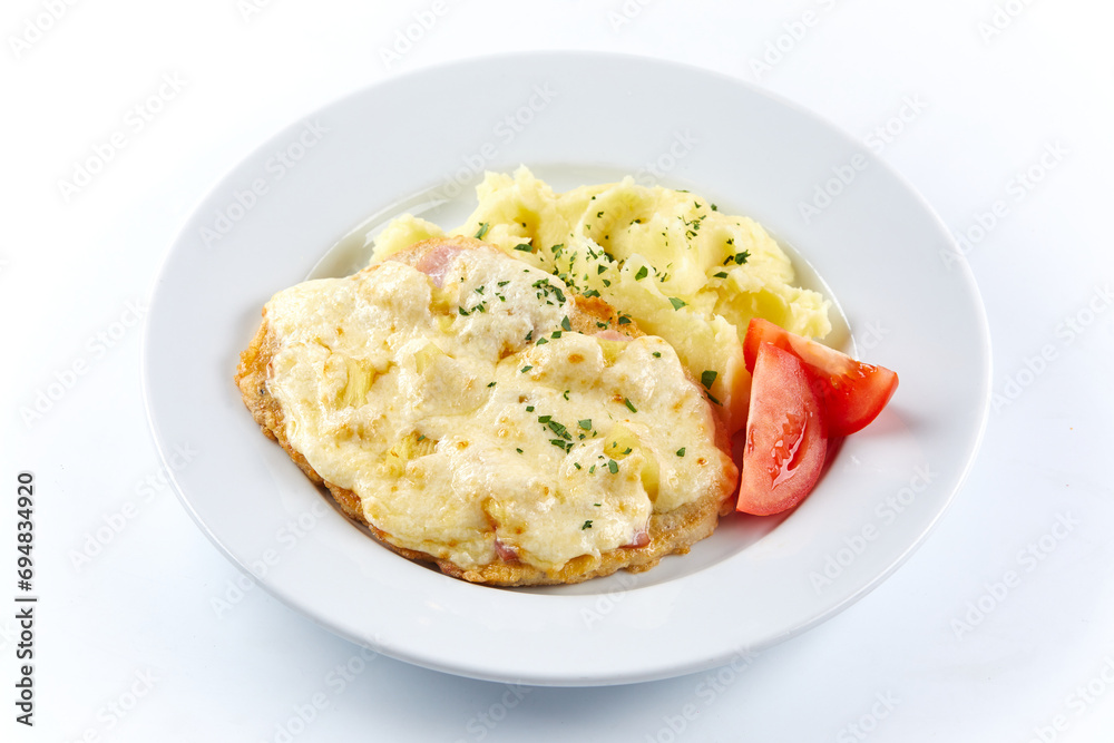 mashed potato with chicken and tomato