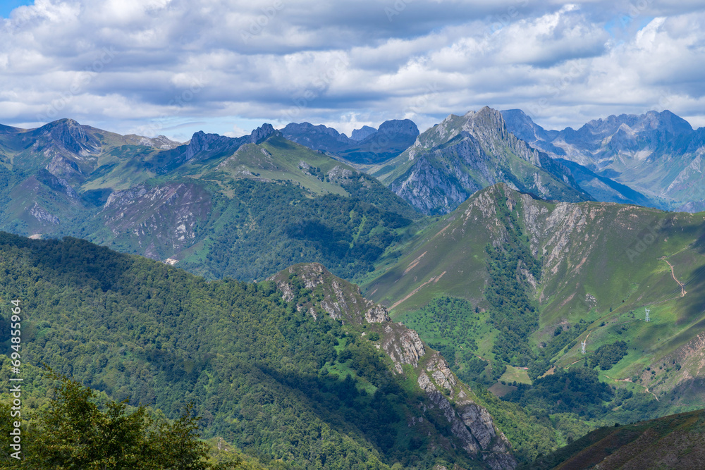 Massif of Las Ubinas La Mesa