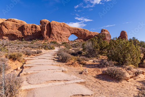 windows trail in arches national park