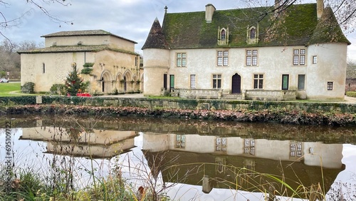 country picturesque Château Cayac Gradignan, pèlerinage St Jacques Compostelle  photo