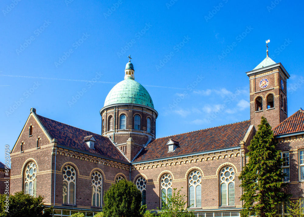 Obraz premium Saint Bavo church (Sint Bavo Kerk) in Noordwijk aan zee in the province of South Holland (Zuid-Holland) Netherlands (Nederland)