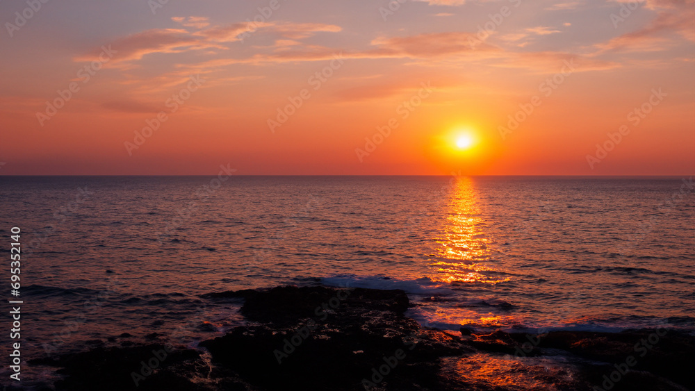 Obraz premium sunset over the sea