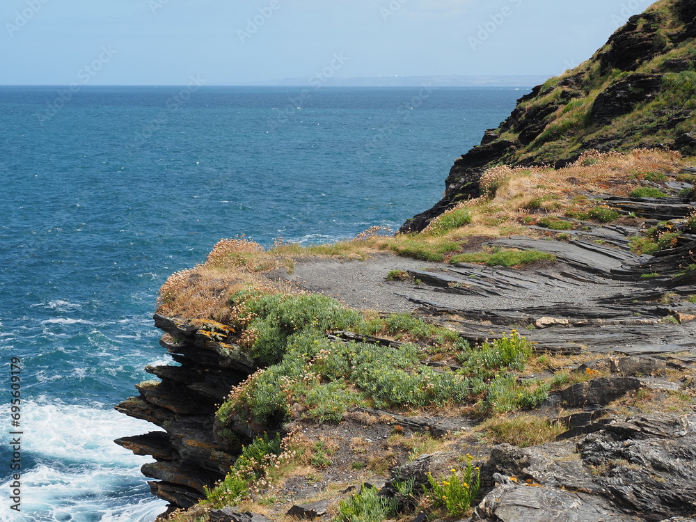 Boscastle - ein Küstenort in der Gemeinde Forrabury im Norden der englischen Grafschaft Cornwall an der Atlantikküste. Der Ort liegt in einem schmalen Tal an der Mündung der Flüsse Jordan, Valency und