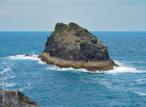 Boscastle - ein Küstenort in der Gemeinde Forrabury im Norden der englischen Grafschaft Cornwall an der Atlantikküste. Der Ort liegt in einem schmalen Tal an der Mündung der Flüsse Jordan, Valency und photo