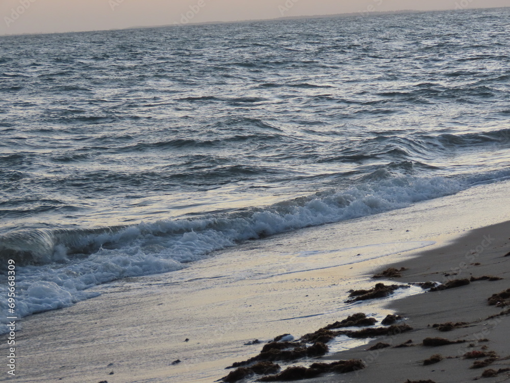 Fototapeta premium waves on the beach