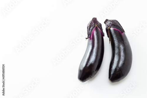 Wallpaper Mural 白背景にナス Torontodigital.ca