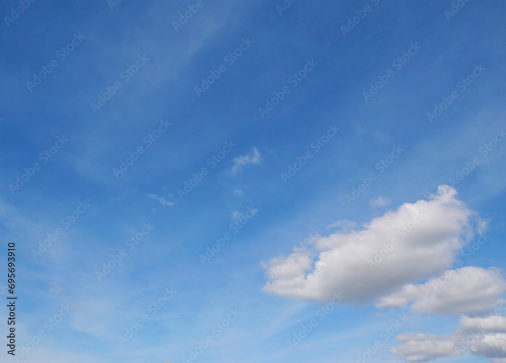 Fototapeta premium blue sky with cloud copy space