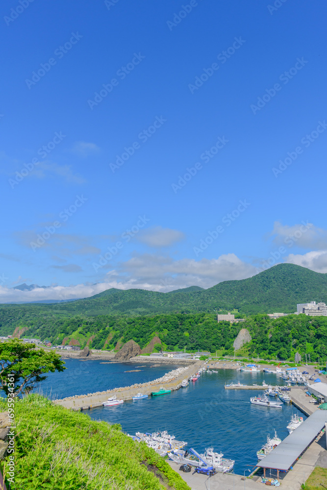 Fototapeta premium 知床ウトロ漁港 