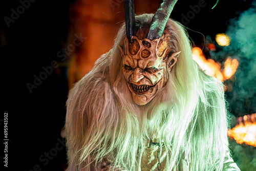 Obraz na płótnie Krampus w salonie