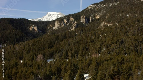 vue aérienne du monolithe de sardières photo