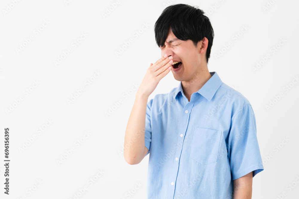 私服姿の若い男性 ライフスタイルイメージ 私服姿の若い男性 ライフスタイルイメージ