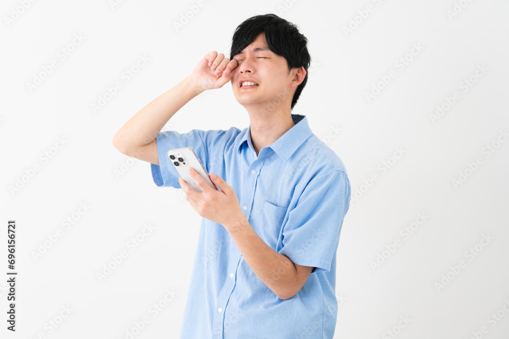 私服姿の若い男性　ライフスタイルイメージ