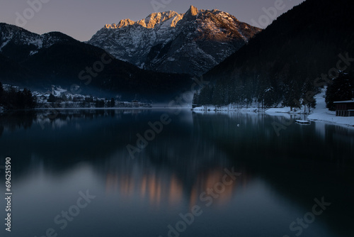 Lago Santa Caterina durante la stagione invernale, Auronzo di Cadore, Dolomiti photo