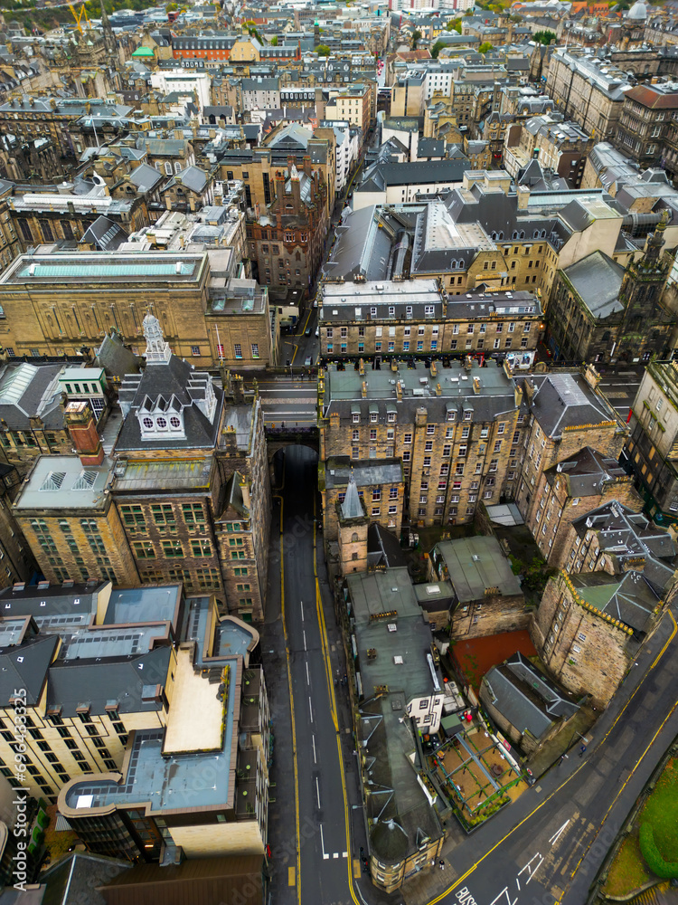 Fototapeta premium EDINBURGH, SCOTLAND Aerial View of St Andrew's square, Edinburgh, Scotland, from the top of Edinburgh Grand Hotel.