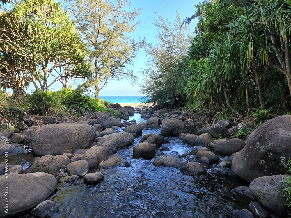 Water Sky Plant Natural landscape Fluvial landforms of streams Bedrock Water Sky Plant Natural landscape Fluvial landforms of streams Bedrock