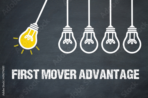 first mover	