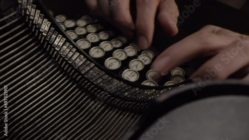 Typing on a 100 Year Old Antique Typewriter