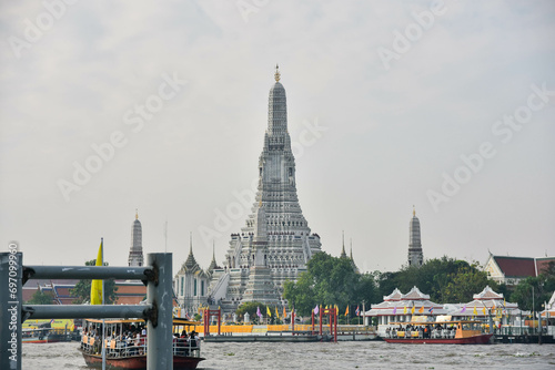 Wat arun - Bangkok, Thailand