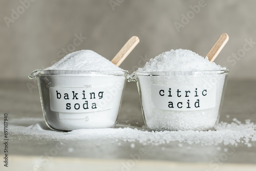 Foto 重曹とクエン酸　baking soda and citric acid