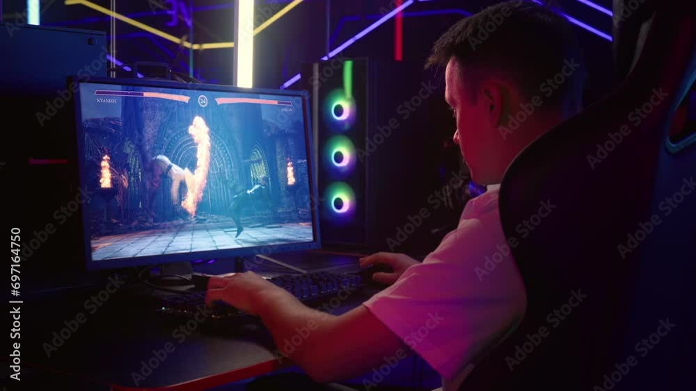 Failing Gamer Gamer fails to kill the enemy hero in the internet vs fighting video ...