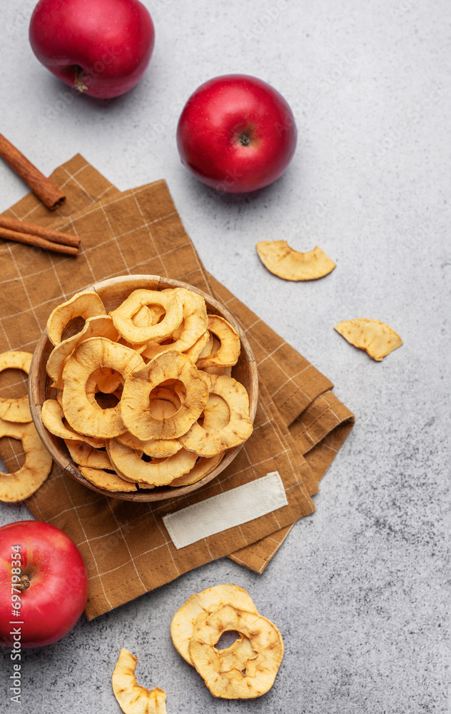 Fototapeta premium Dried apple chips