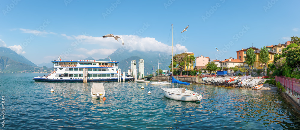 Ferry in Varenna