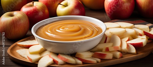 Ready-to-eat caramel dip with apples.