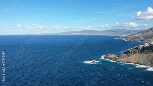 survol de la Sardaigne en Italie vers Castelsardo 