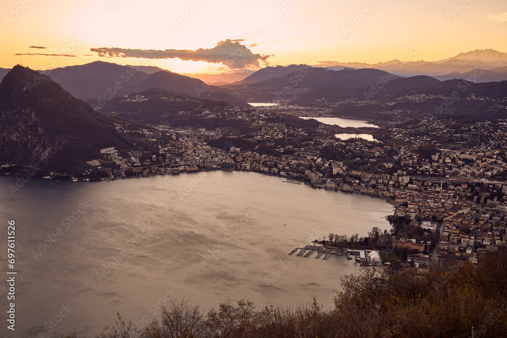 Veduta di Lugano dal Monte Brè