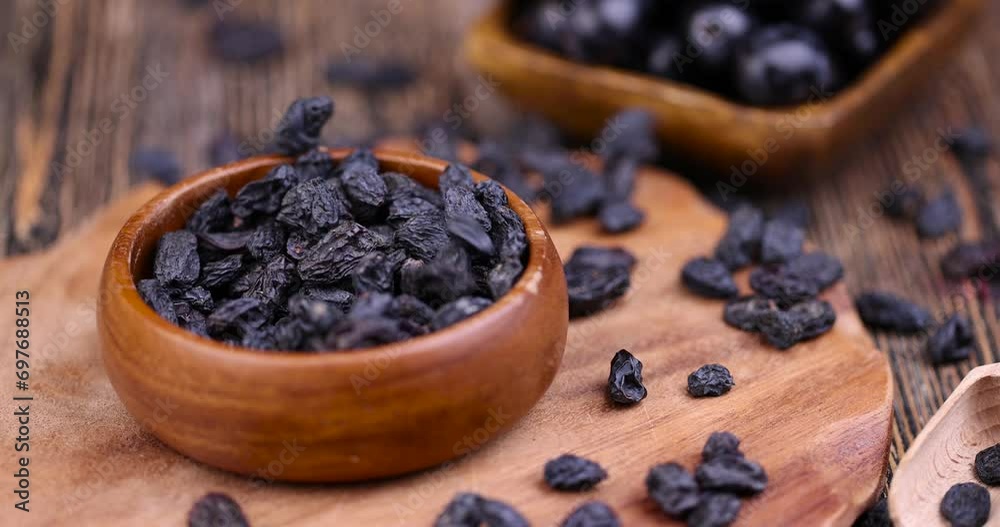 dry blue raisins from large grapes, dried seedless raisins dry blue raisins from large grapes, dried seedless raisins
