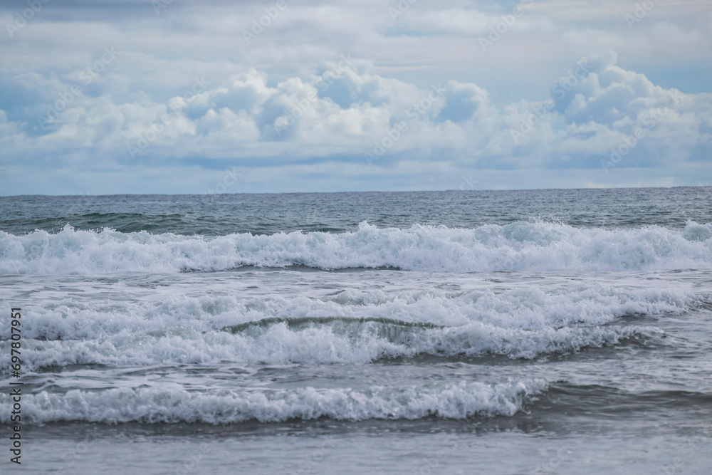 Fototapeta premium Atardecer en playa Las Lajas en Panama 