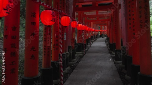 伏見稲荷、宵宮祭の千本鳥居
